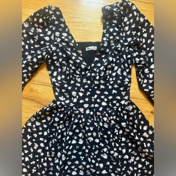 Abercrombie & Fitch Long Sleeve Black Patterned Corset Mini Dress - Picture 5 of 7